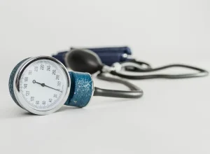 15 natūralių būdų aukštam kraujospūdžiui mažinti